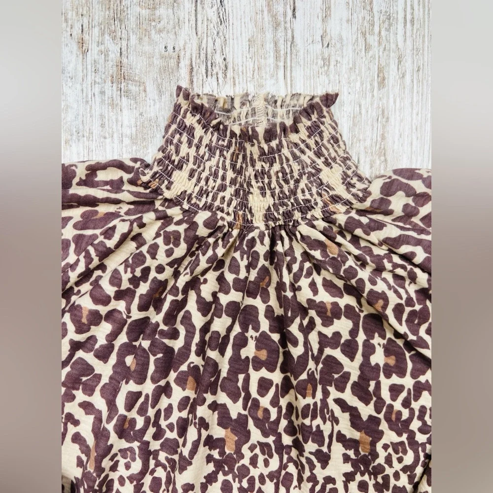 Nation LTD Melanie Smocked Peasant Tee Sz Small Antique Leopard Pima Cotton GUC!